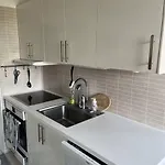 Spacious For 6 People In Good Location *