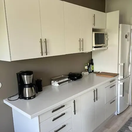 Spacious For 6 People In Good Location