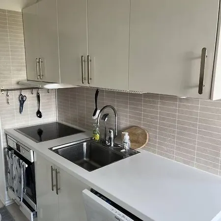 Spacious For 6 People In Good Location *